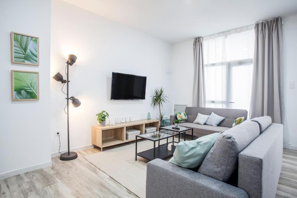Apartamento Nuevo Cerca De La Playa Y Del Centro Valencia Ngoại thất bức ảnh